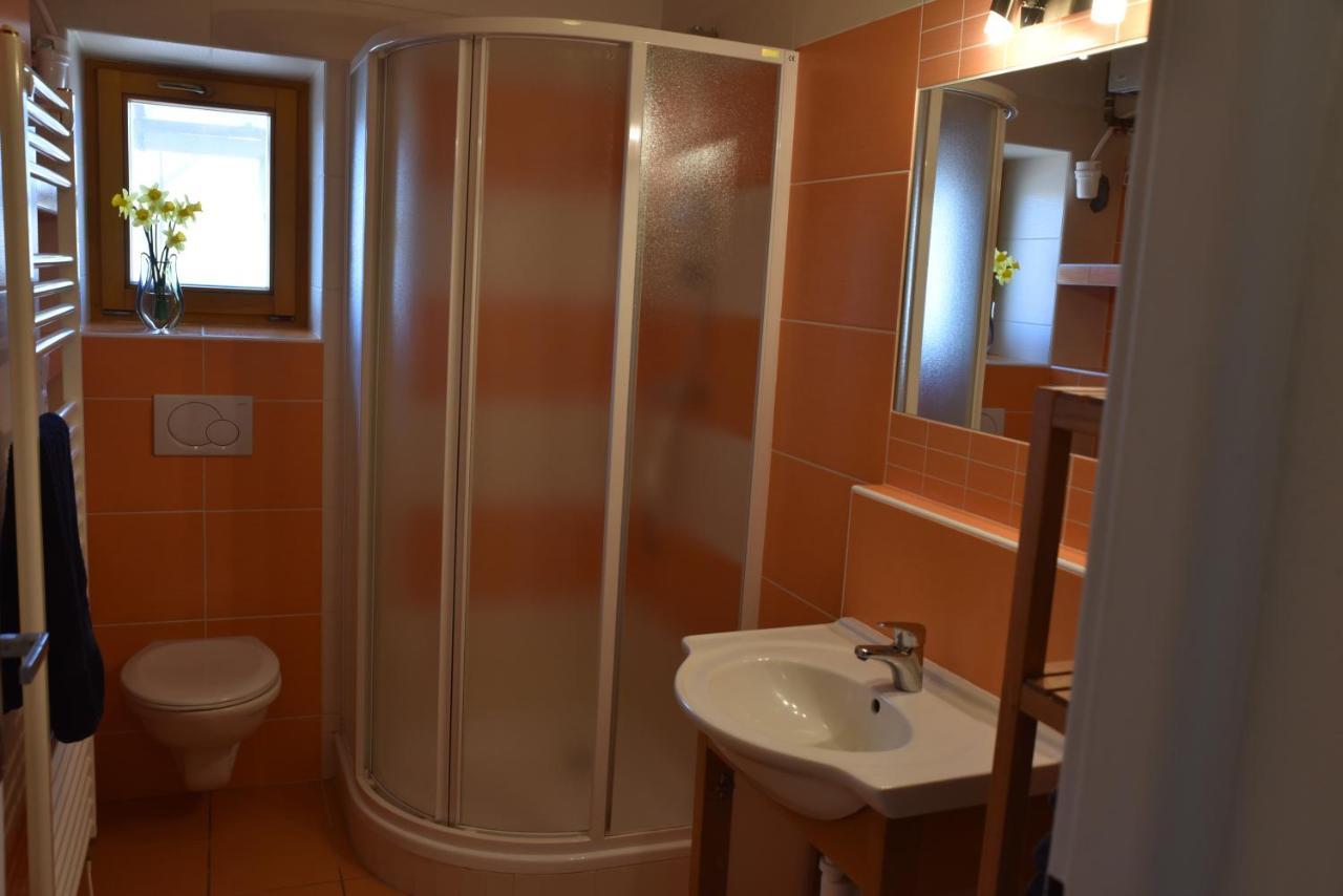 Apartman S Klavirem เลดนิตเซ ภายนอก รูปภาพ